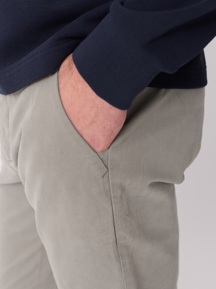 Liam chino 7515302_I5Z_Jean Paul_Liam Chino_S26 (3)_Liam chino I5Z.jpg_