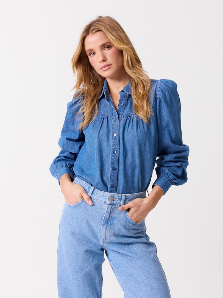 Anna bluse 7515351_ECL-JEANPAUL-S26-Modell-Front (5)_Anna bluse ECL.jpg_