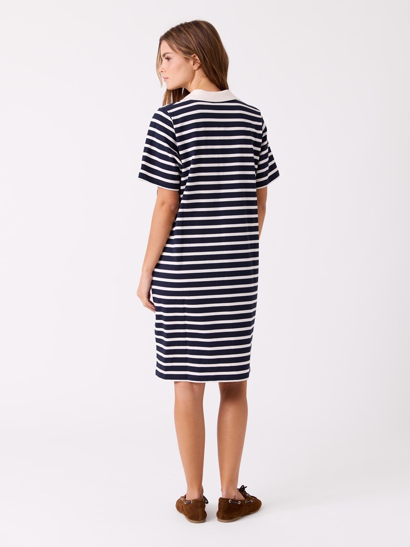 7515380 EM6 7515380_EM6-JEANPAUL-H26-Front_1492_Verna kjole EM6 7515380.jpg_Front||Front