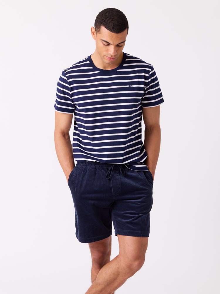 Eliot stripete t-skjorte 7515392_EOA-JEANPAUL-H26-Front_9934_Eliot stripete t-skjorte_Eliot stripete t-skjorte EOA.jpg_Front||Front