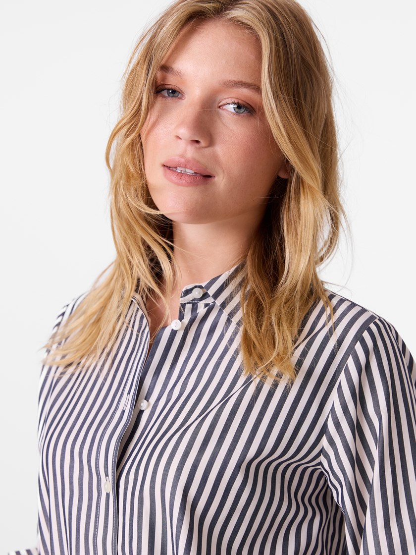 7515488 EM6 7515488_EM6_JeanPaul_A26_Modell_Front (4)_Annie skjorte EM6.jpg_