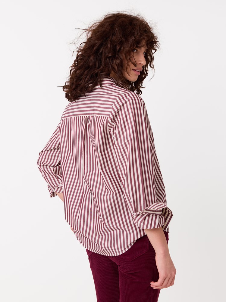 Annie skjorte 7515488_MWD-JEANPAUL-A26-Modell-Front_9869.jpg_