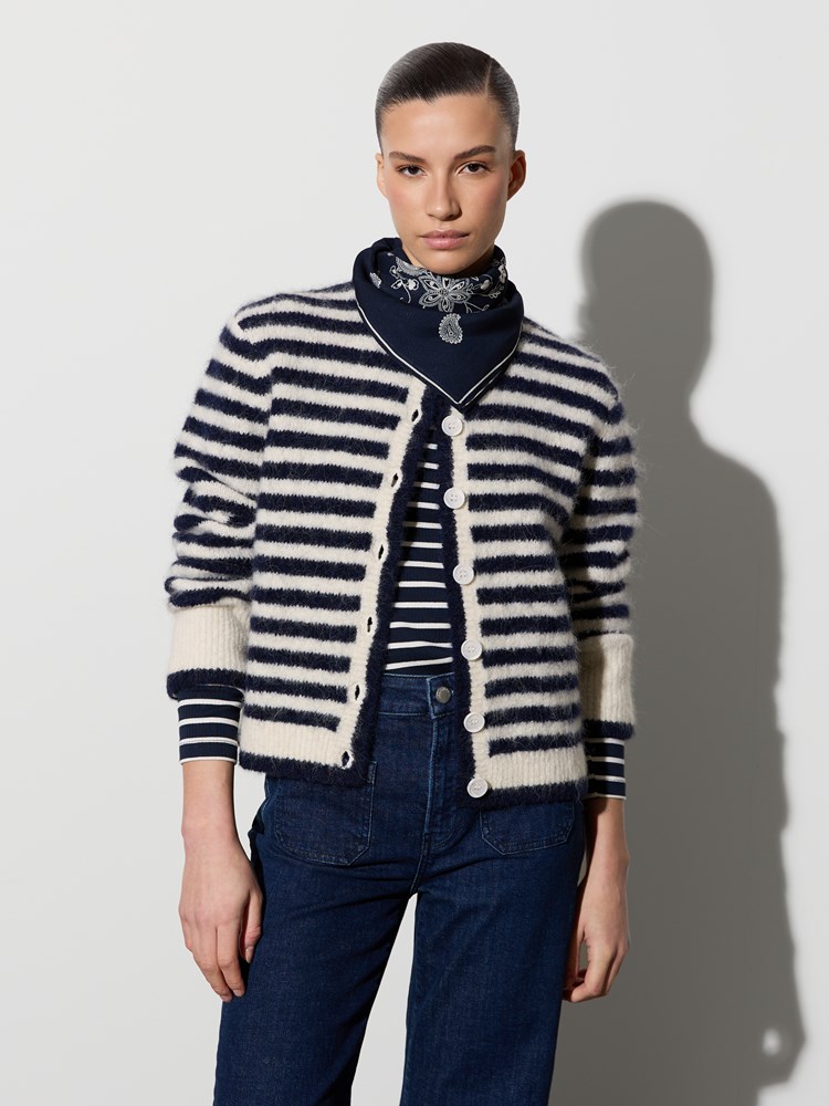 Gill cardigan 7515489_EM6-JEANPAUL-A26-Modell-Front_2525.jpg_Front||Front