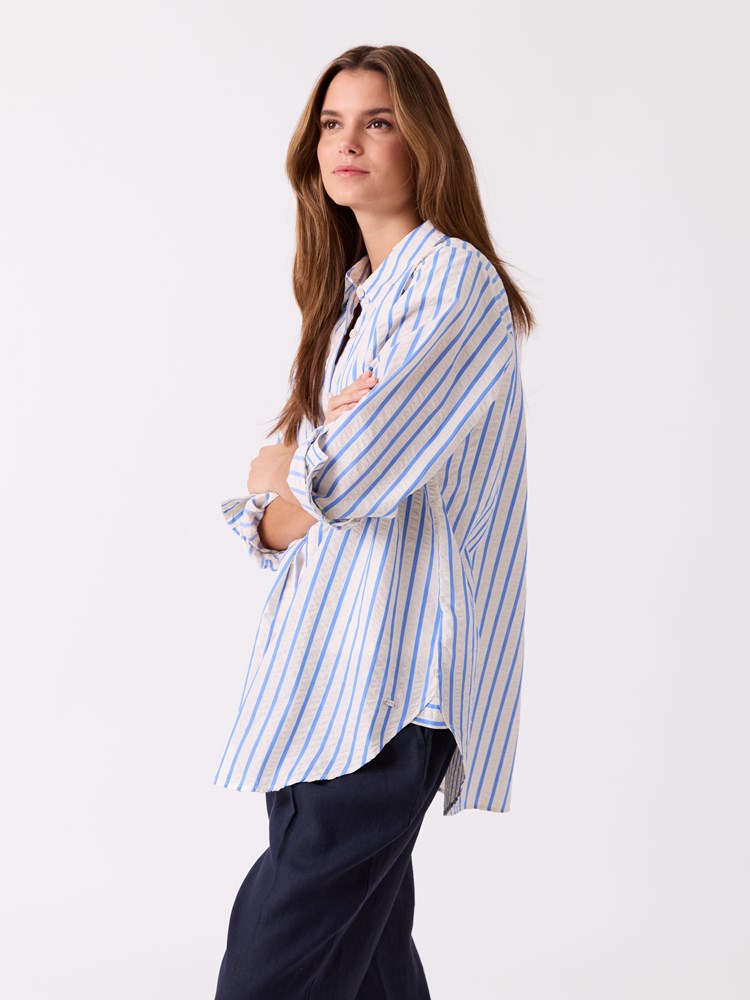 Elly skjorte 7515770_ECP-JEANPAUL-H26-Front_3724_Elly skjorte_Elly skjorte ECP.jpg_Front