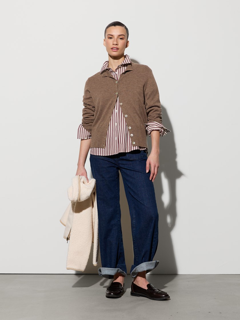 7515843 AGG 7515843_AGG-JEANPAUL-A26-Modell-Front_2086_Manel cardigan AGG.jpg_Front