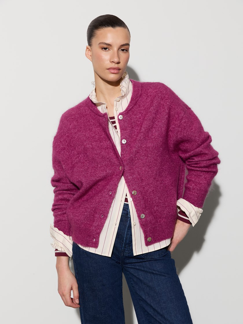 7515845 S83 7515845_S83-JEANPAUL-A26-Modell-Front_8164_Adele cardigan S83.jpg_Front||Front