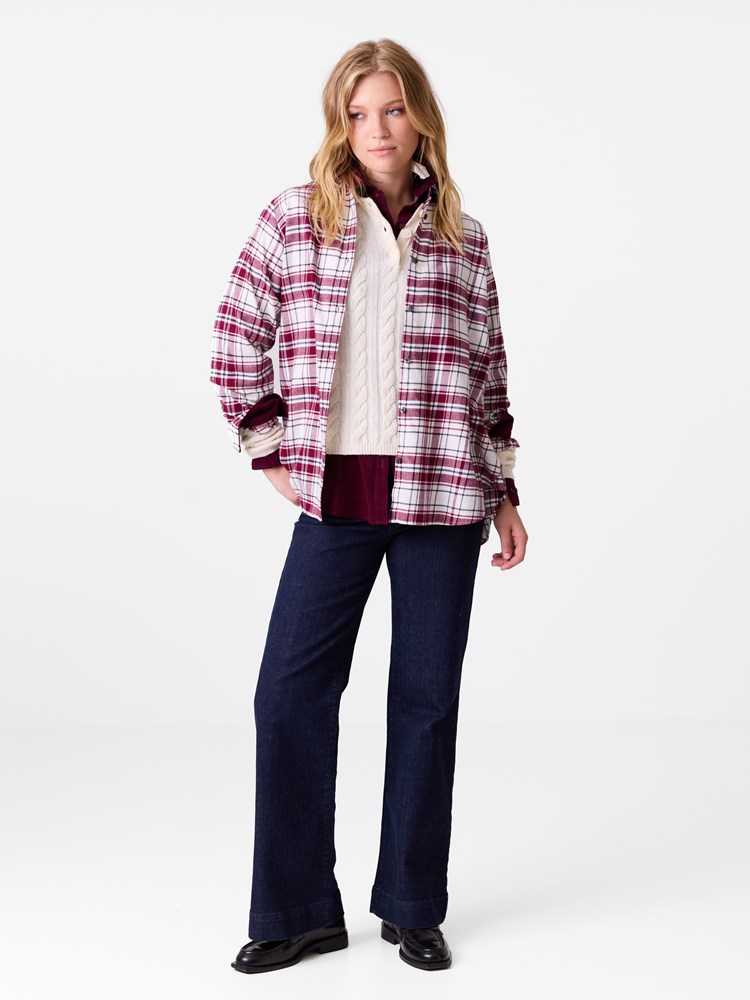 Ellynor flanellskjorte 7515862_S83_Jean Paul_Ellynor Flanellskjorte_A26_Model_Front (1).jpg_