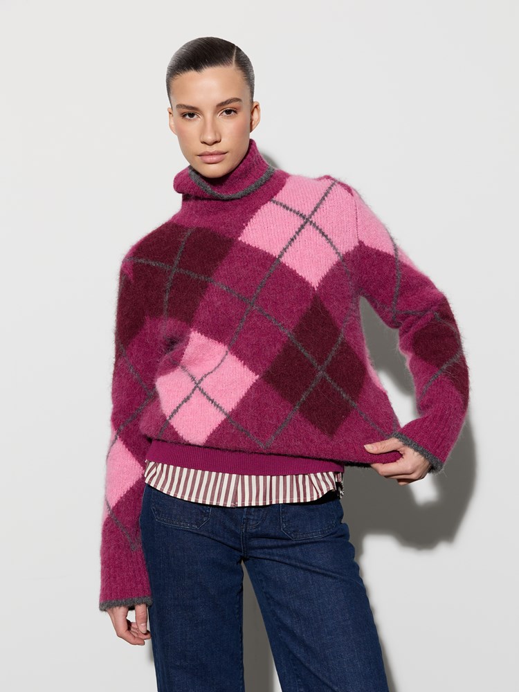 Laurette genser 7515878_T63-JEANPAUL-A26-Modell-Front_8654_Laurette genser T63.jpg_Front||Front