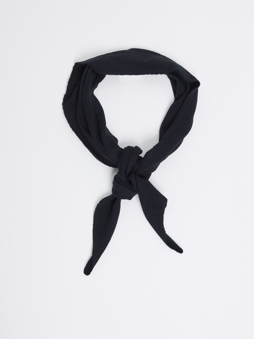 7515885 ID2 7515885_ID2-JEANPAUL-A26-Front_4614_Manel skjerf ID2.jpg_Front||Front