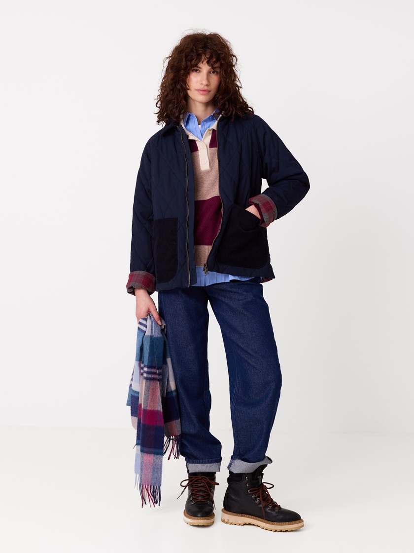 7515895 EM6 7515895_EM6-JEANPAUL-A26-Modell-Front_2846_Kenza jakke EM6.jpg_Front||Front