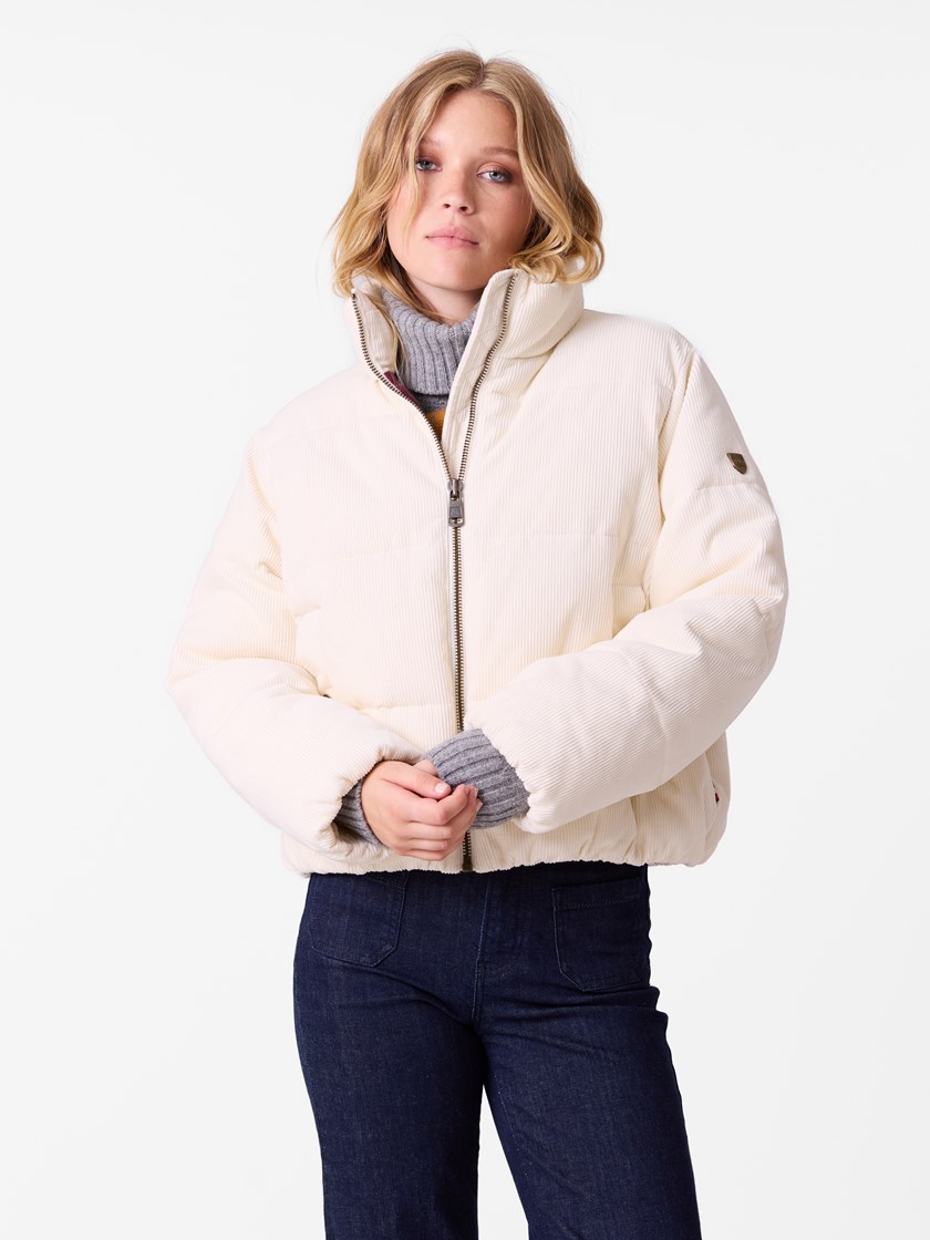7515960 OAI 7515960_OAI_JeanPaul_Arlette Jakke_A26_Model_Front (1).jpg_