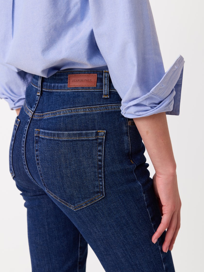 7516051 D05 7516051_D05-JEANPAUL-A26-Modell-Front_9196_Ine jeans D05.jpg_Front||Front