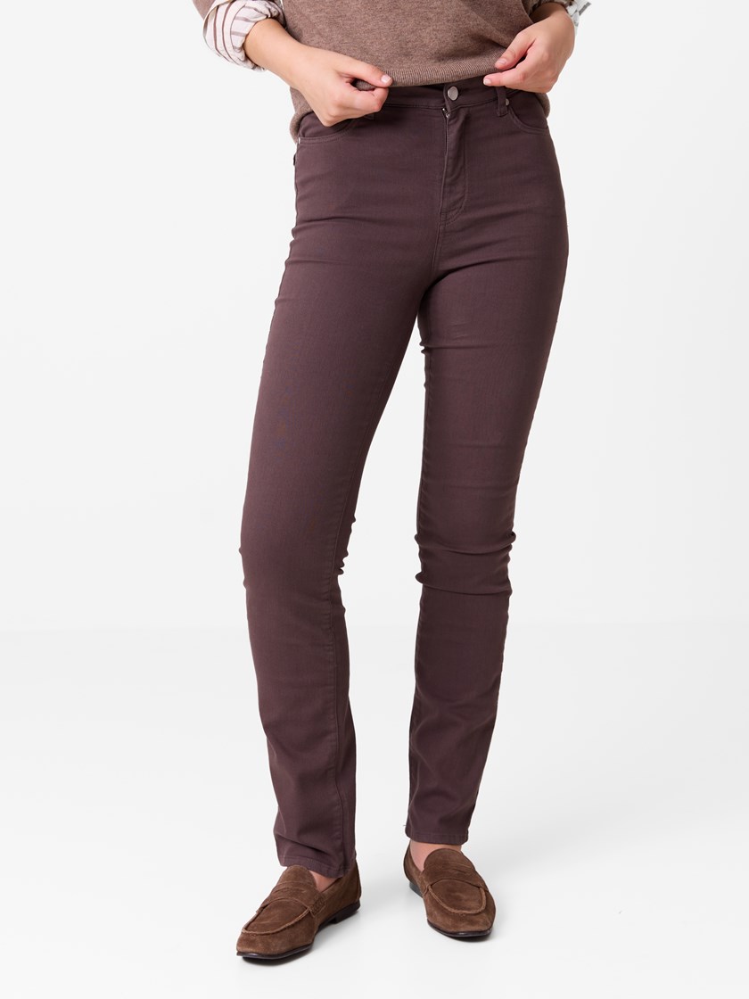 7516052 AN7 7516052_AN7_Jean Paul_Ine Straight Color_A26_Model_Front (1)_Ine straight color AN7.jpg_