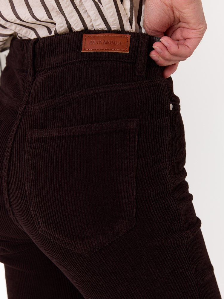 Ine cord bellbottom 7516063_AN7-JEANPAUL-A26-Modell-Front_255.jpg_Front
