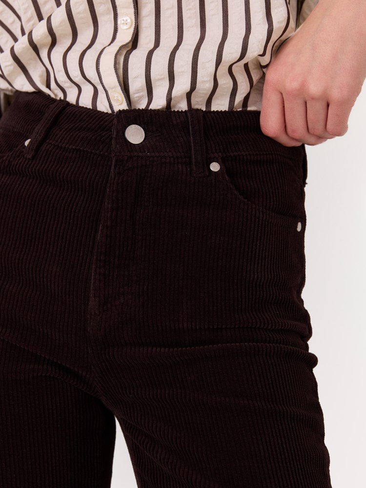 Ine cord bellbottom 7516063_AN7-JEANPAUL-A26-Modell-Front_3413.jpg_Front