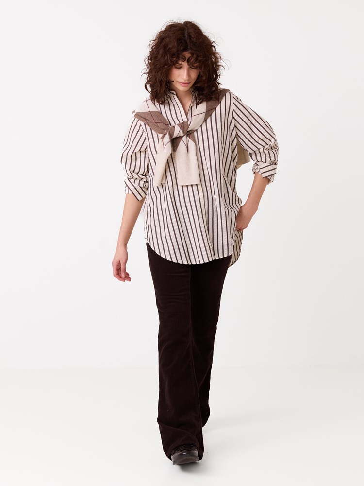 Elly skjorte 7516133_AIT-JEANPAUL-A26-Modell-Front_8664.jpg_Front||Front