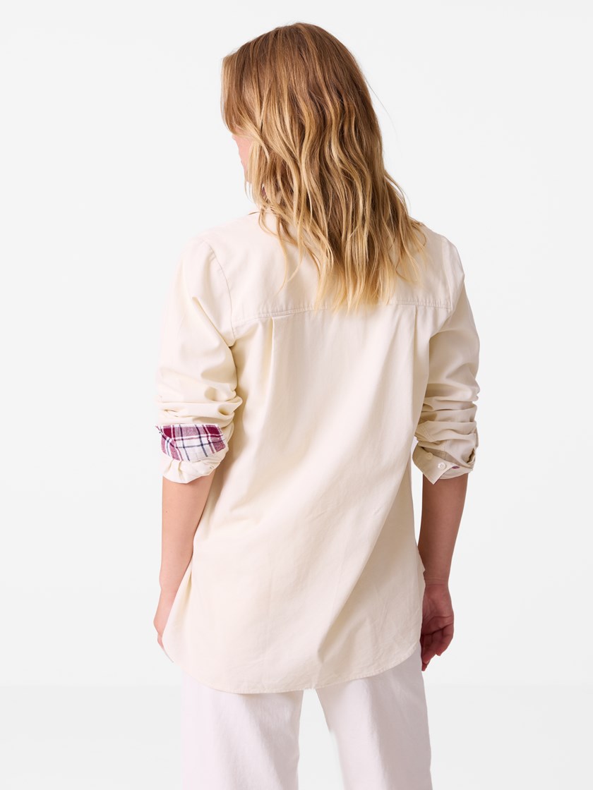 7516137 O63 7516137_O63_Jean Paul_Ellynor Cordskjorte_A26_Model_Front (3)_Ellynor cordskjorte O63.jpg_