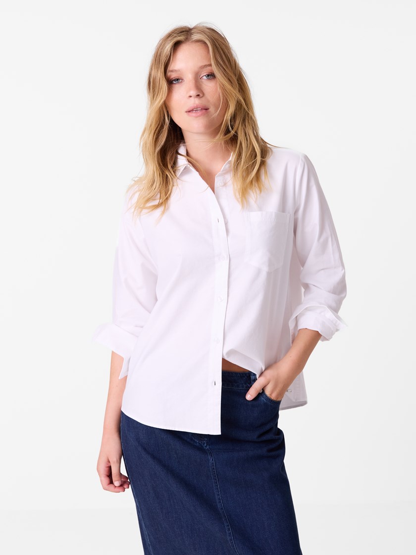 7516146 O68 7516146_O68_JeanPaul_Anne Oxford skjorte_A26_Model_Front (2).jpg_