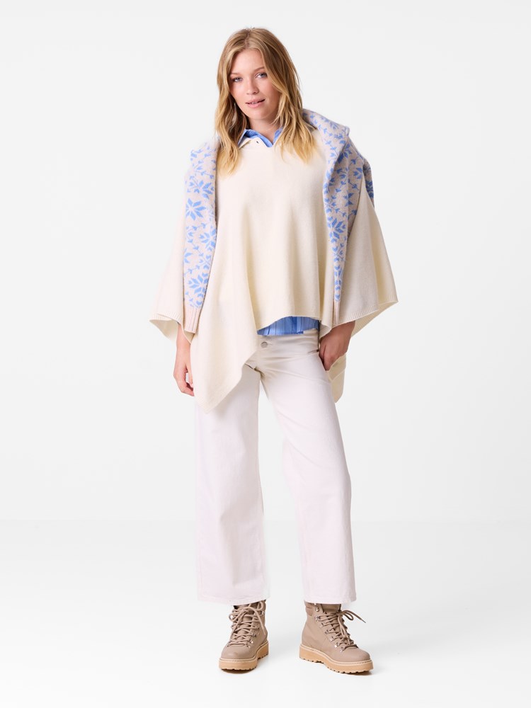 Ivonne poncho 7516235_O79_Jean Paul_Ivonne Poncho_A26_Modell (5).jpg_