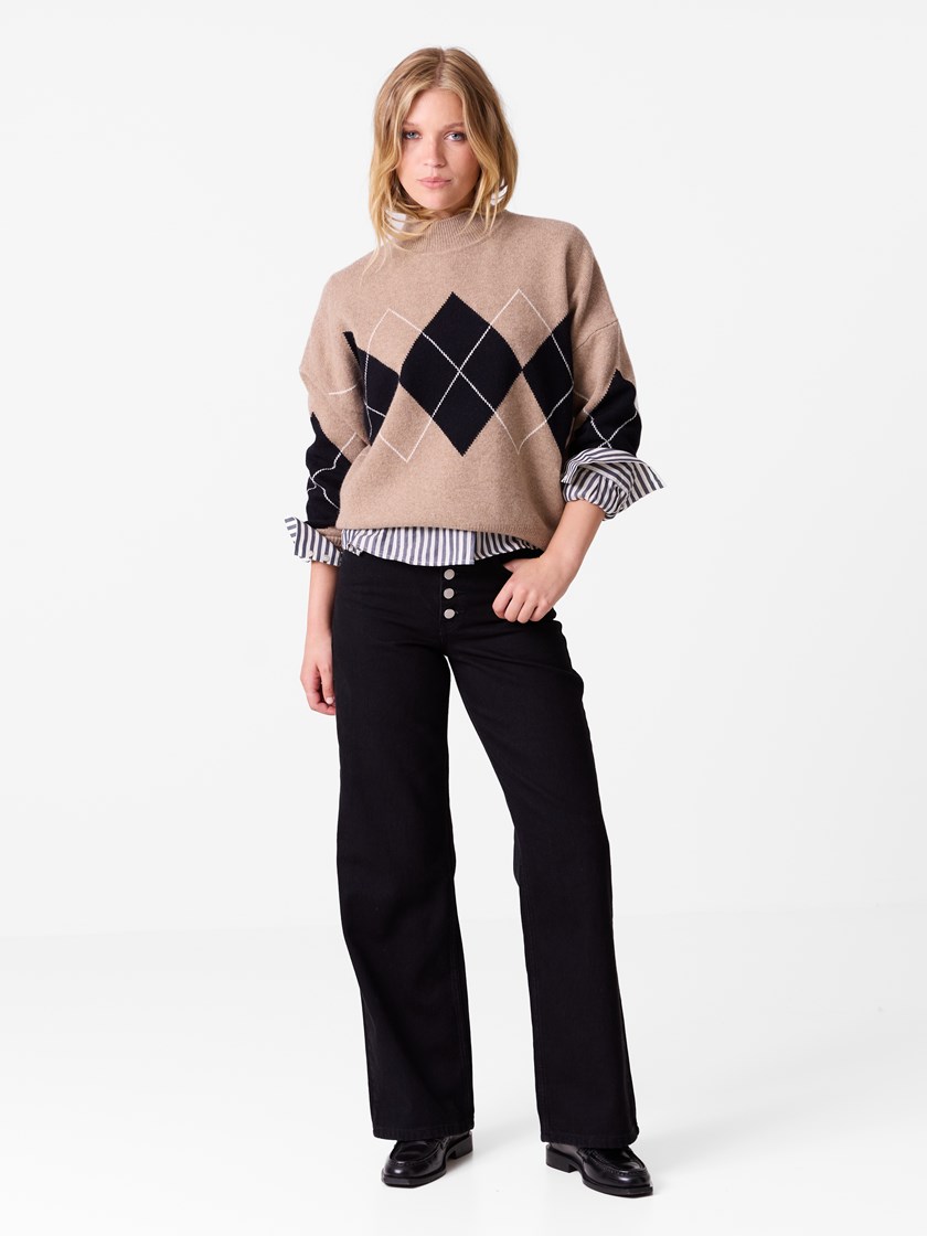 7516299 ID2 7516299_ID2_JeanPaul_Julianne Jeans_A26_Model_Front (2).jpg_