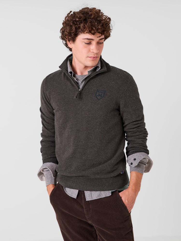 Lucien zipneck 7516506_AN7-JEANPAUL-W26-Modell-Front_9699.jpg_Front||Front