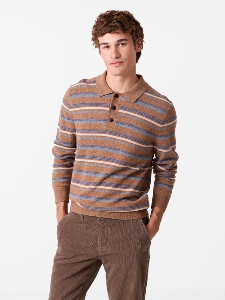 Faustian polo genser 7516516_AP4_Jean Paul_Faustian Pologenser_W26_Modell (3)_Faustian polo genser AP4.jpg_