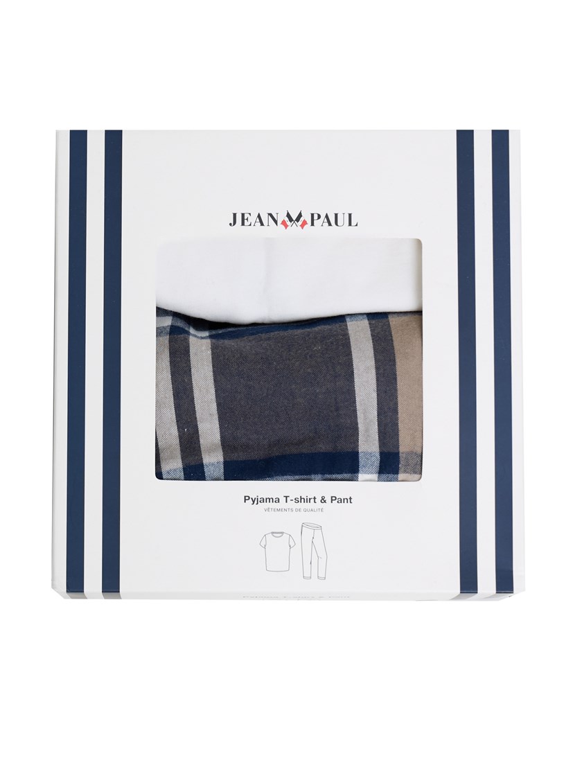 7516564 AEI 7516564_AEI-JEANPAUL-W26-Front_5926_Gabin pysjamas.jpg_Front||Front