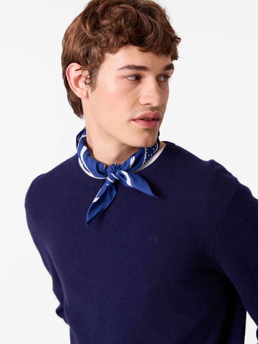 7516736 EGU 7516736_EGU_Jean Paul_Trevor Bandana_Model_A26 (1).jpg_