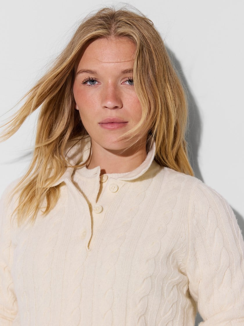 7516756 O79 7516756_O79-JEANPAUL-W26-Modell-Front_7382_Abby genser O79.jpg_Front||Front