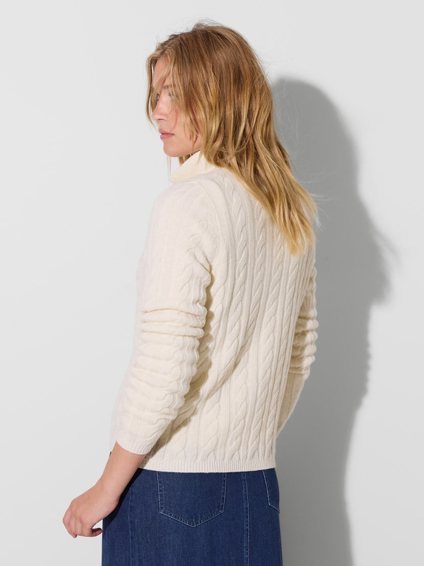 7516756 O79 7516756_O79-JEANPAUL-W26-Modell-Front_7400_Abby genser O79.jpg_Front||Front