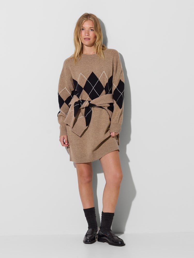 Andrine kjole 7516762_AEI_Jean Paul_Andrine Kjole_W26 (1).jpg_