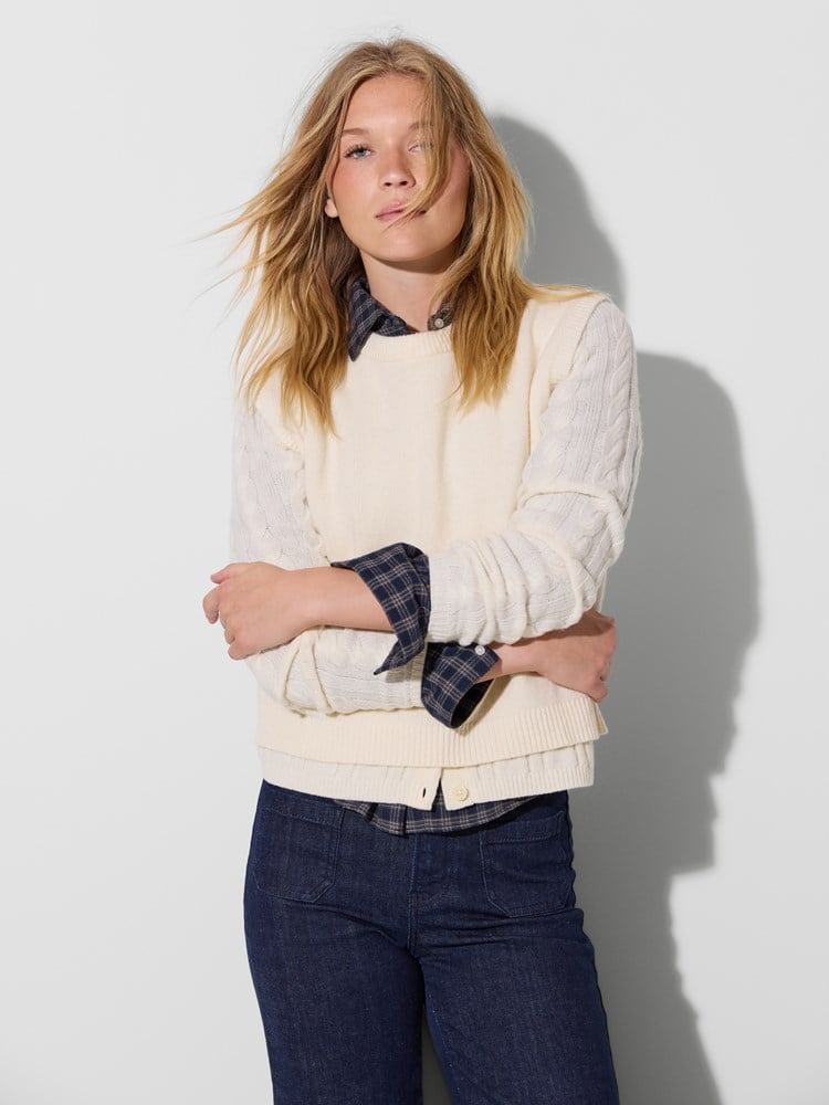 Ariane vest 7516764_O79_Jean Paul_Ariane Vest_W26_Modell (4).jpg_