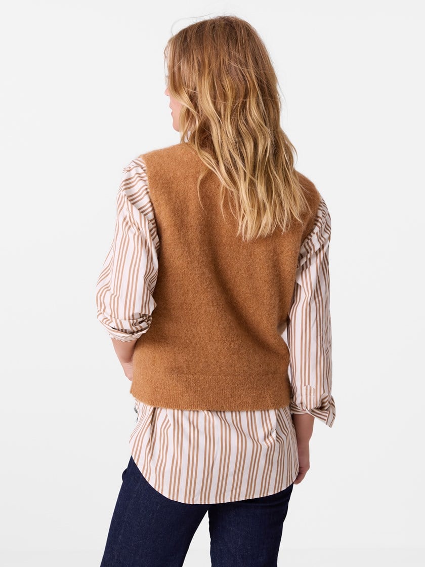 7516769 AED 7516769_AED-JEANPAUL-W26-Modell-Front_9779_Cassy vest AED.jpg_Front||Front