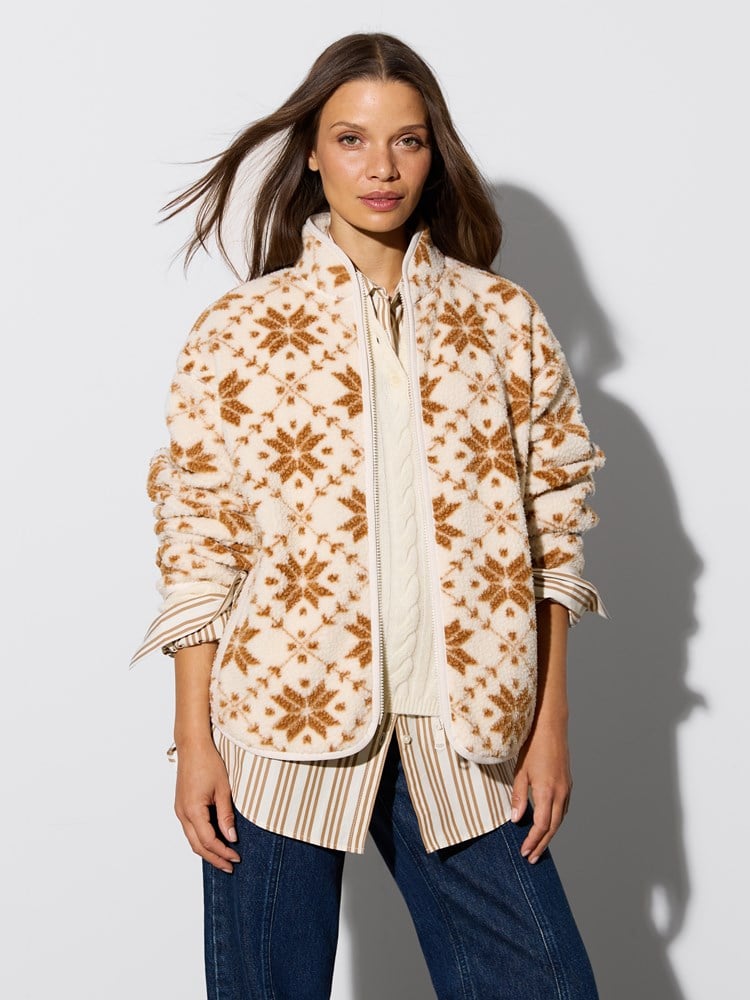 Isabella fleecejakke 7516801_AED-JEANPAUL-W26-Modell-Front_2945.jpg_Front||Front