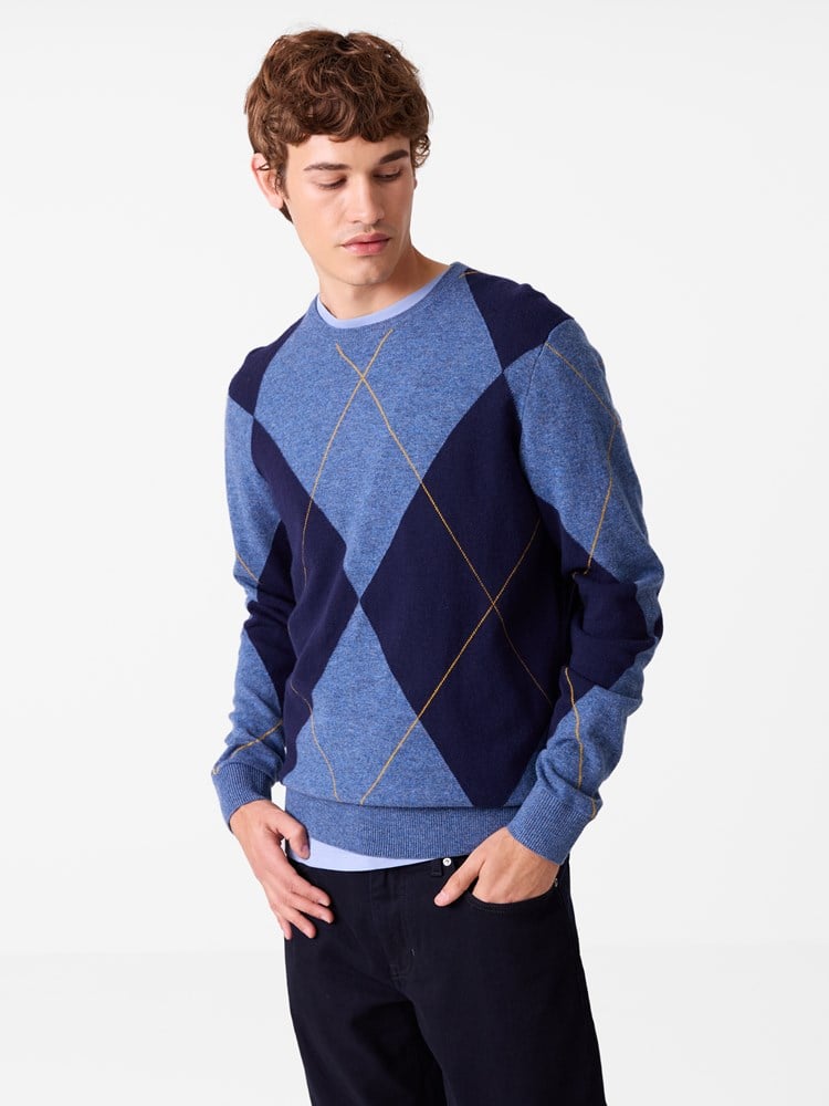 Remy argyle genser 7516829_EDU-JEANPAUL-W26-Modell-Front_5205.jpg_Front||Front