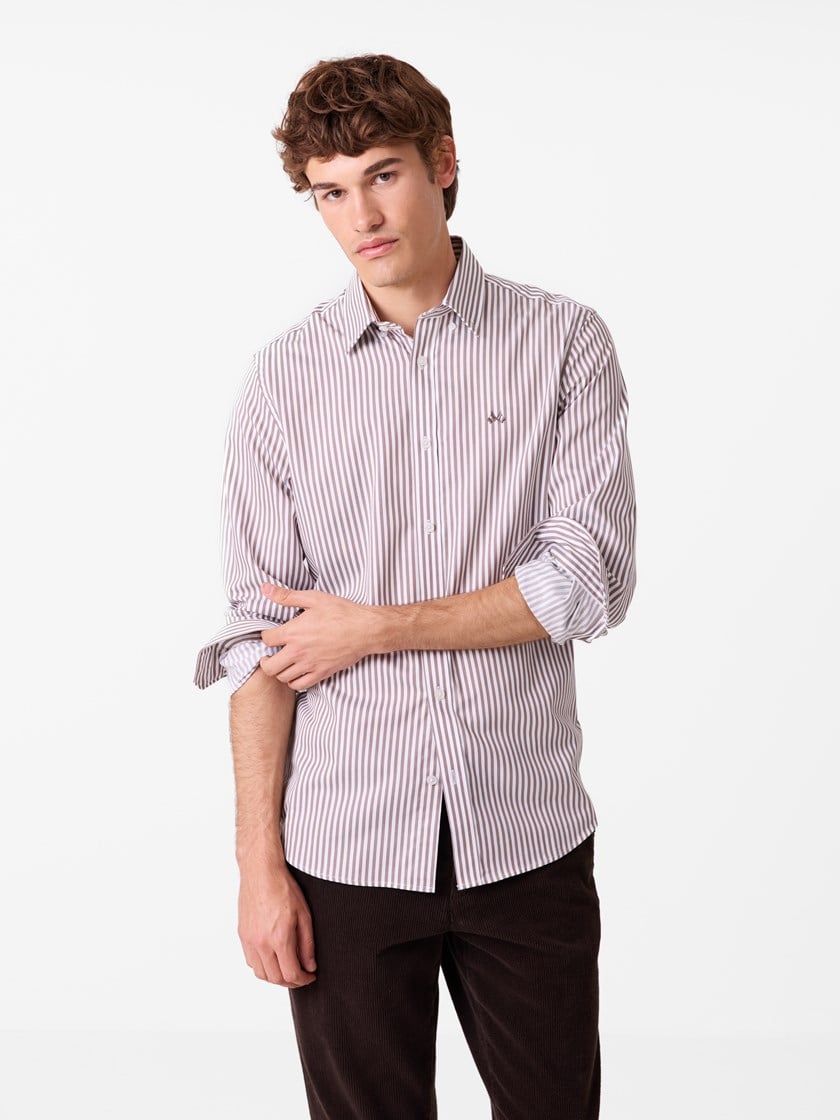 7516867 APR 7516867_APR-JEANPAUL-W26-Modell-Front_772_Boulevard stripet skjorte APR.jpg_Front||Front