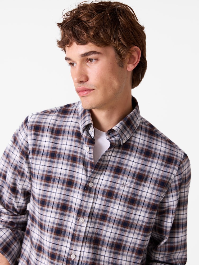 7516871 AIT 7516871_AIT-JEANPAUL-W26-Modell-Front_4868_Monza skjorte AIT.jpg_Front||Front