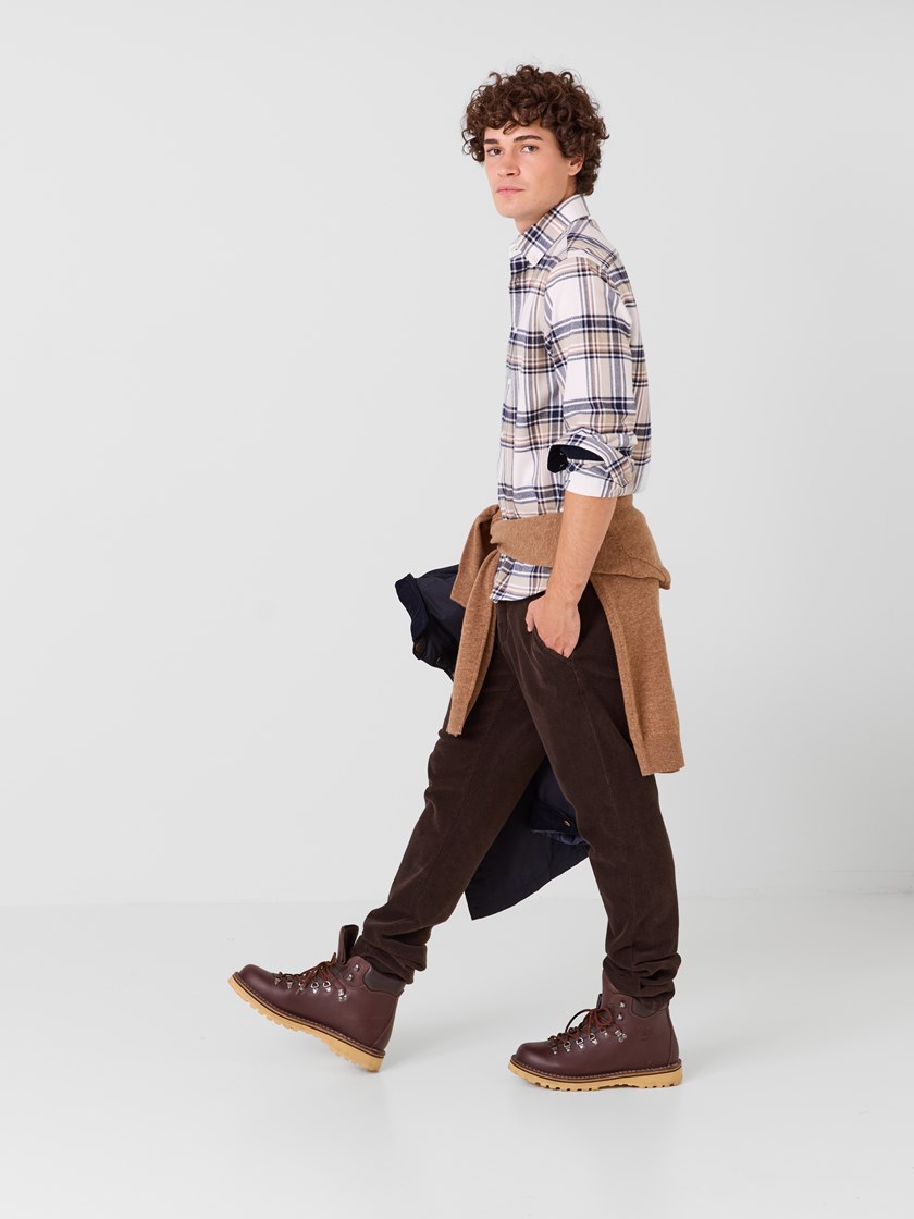 7516923 AN7 7516923_AN7_Jean Paul_Liam Cord Chino_W26_Modell (4)_Liam cord chino AN7.jpg_