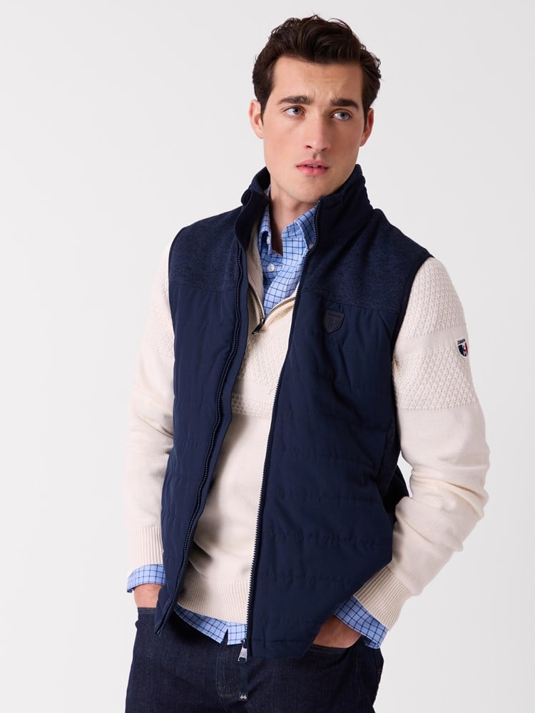 Gaston vest 7516980_EM6-JEANPAUL-A26-Modell-Front_715.jpg_Front||Front