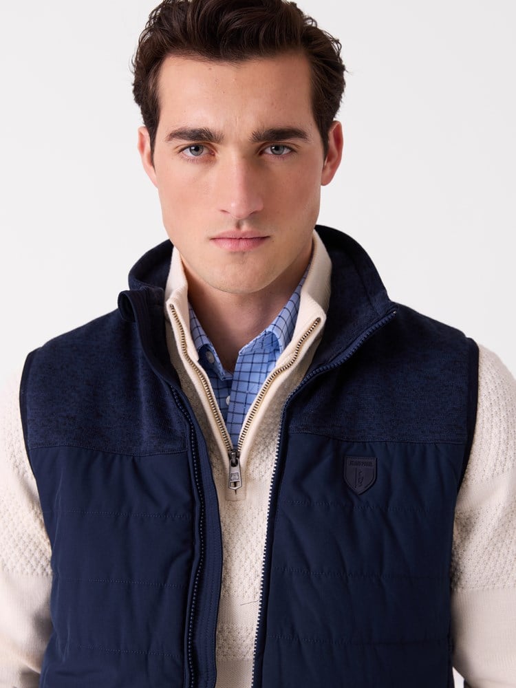 Gaston vest 7516980_EM6-JEANPAUL-A26-Modell-Front_7946.jpg_Front||Front
