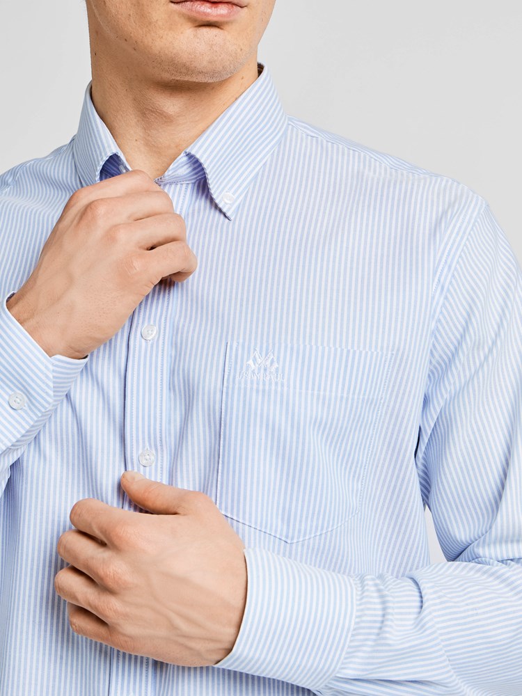 JP Stripete Oxford Skjorte - Classic Fit 8020005_JEAN PAUL_STRIPET OXFORD SHIRT_FRONT_L_435_JP Stripete Oxford Skjorte - Classic Fit 435.jpg_